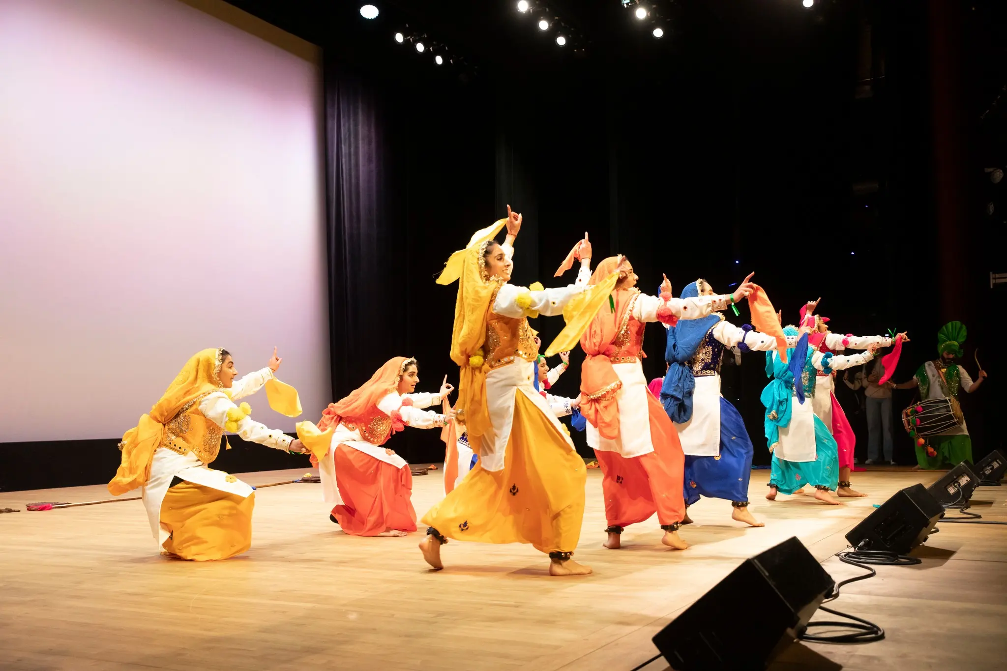 Bollywood dance classes near me